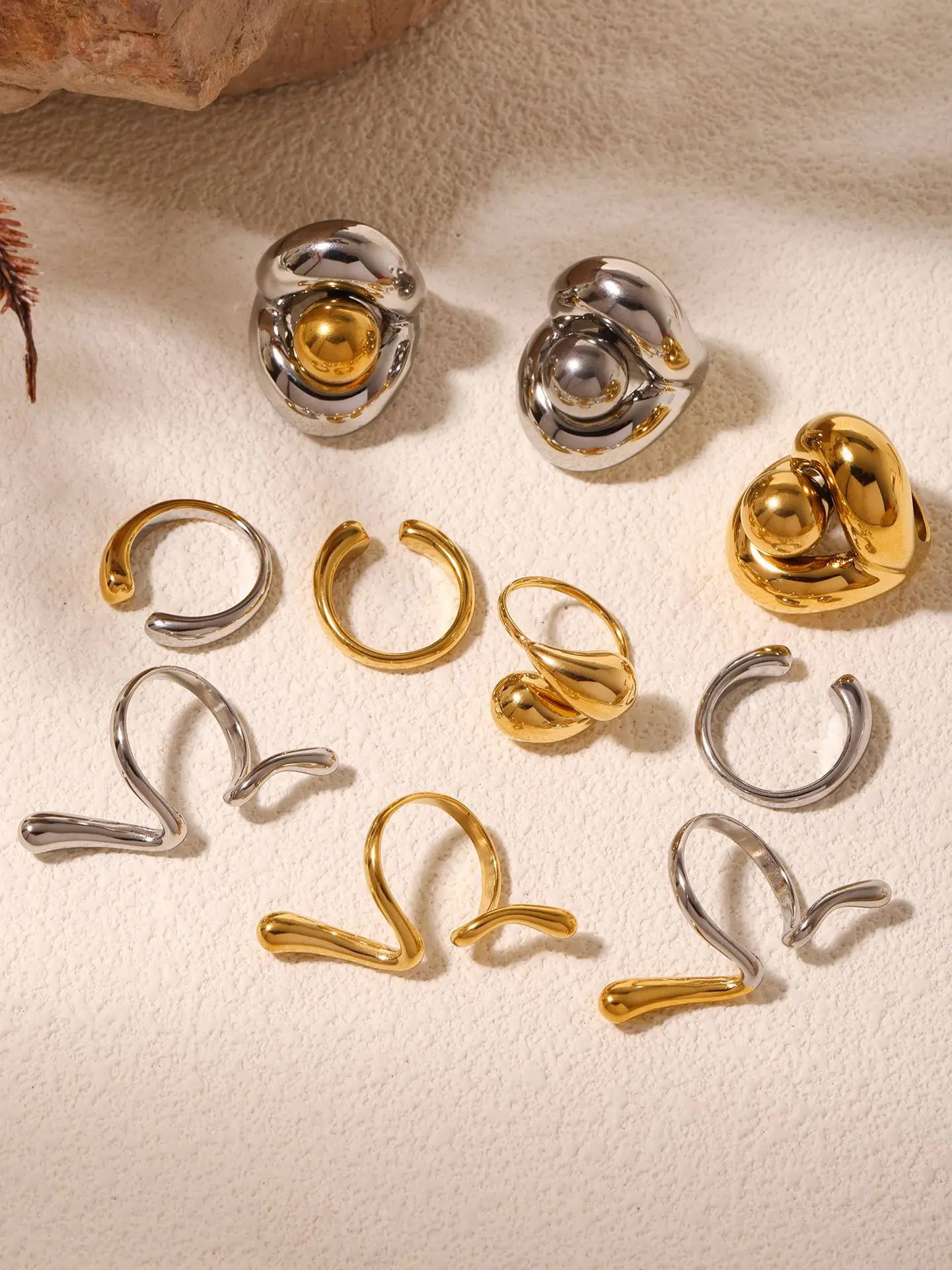 Goth Punk 316 Edelstahl-Ring für Frauen Modischer Wasserförmiger Offener Einfacher Fingerring Luxuriöser Vergoldeter Damenschmuck – Detail 10