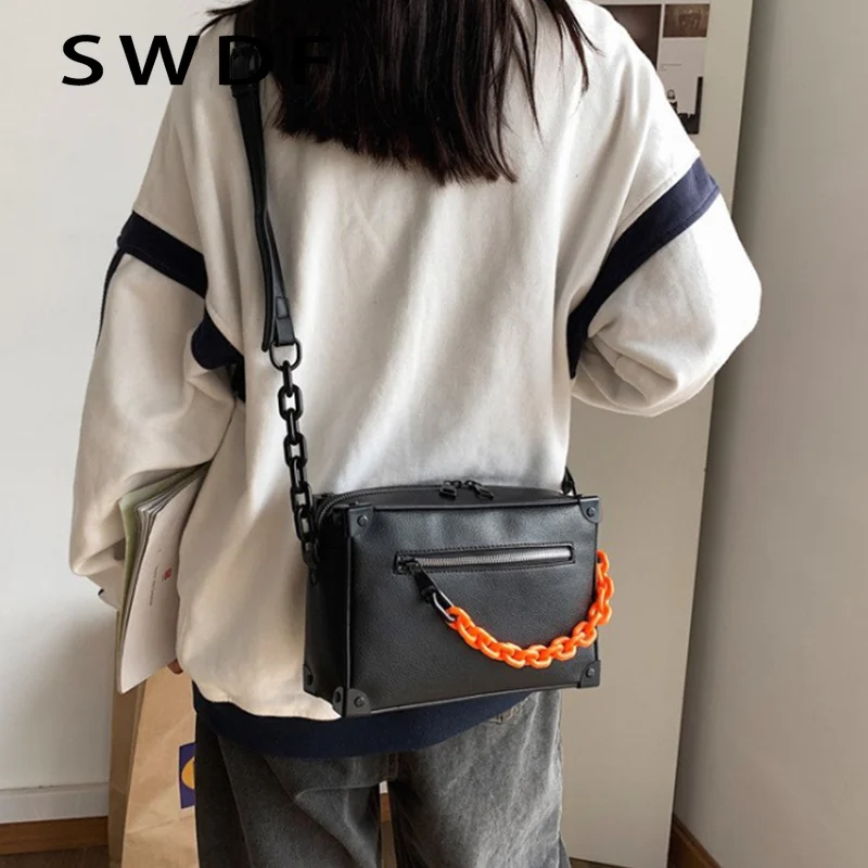 2021 Fashion New PU Leather Cross-Body Bag and Long Chain Fashion Women's Square  Box Sling Wallet Shoulder Bag Women's Handbag - China Handbags and Shoulder  Bag price