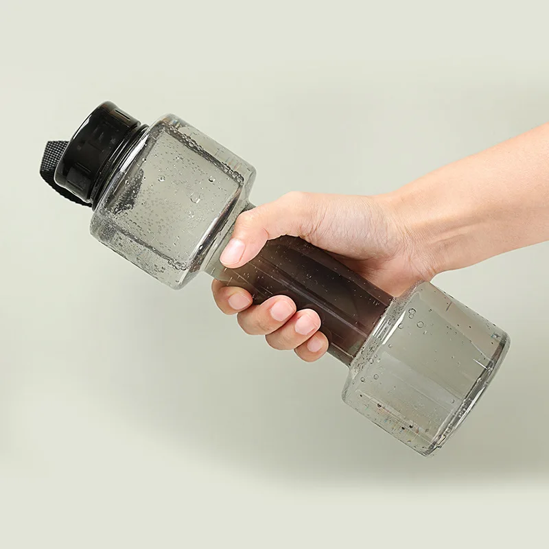 창의적인 디자인의 플라스틱 덤벨 모양 물병, 실내외 학생용 개인 맞춤형 700ml 홈짐 스포츠 물컵