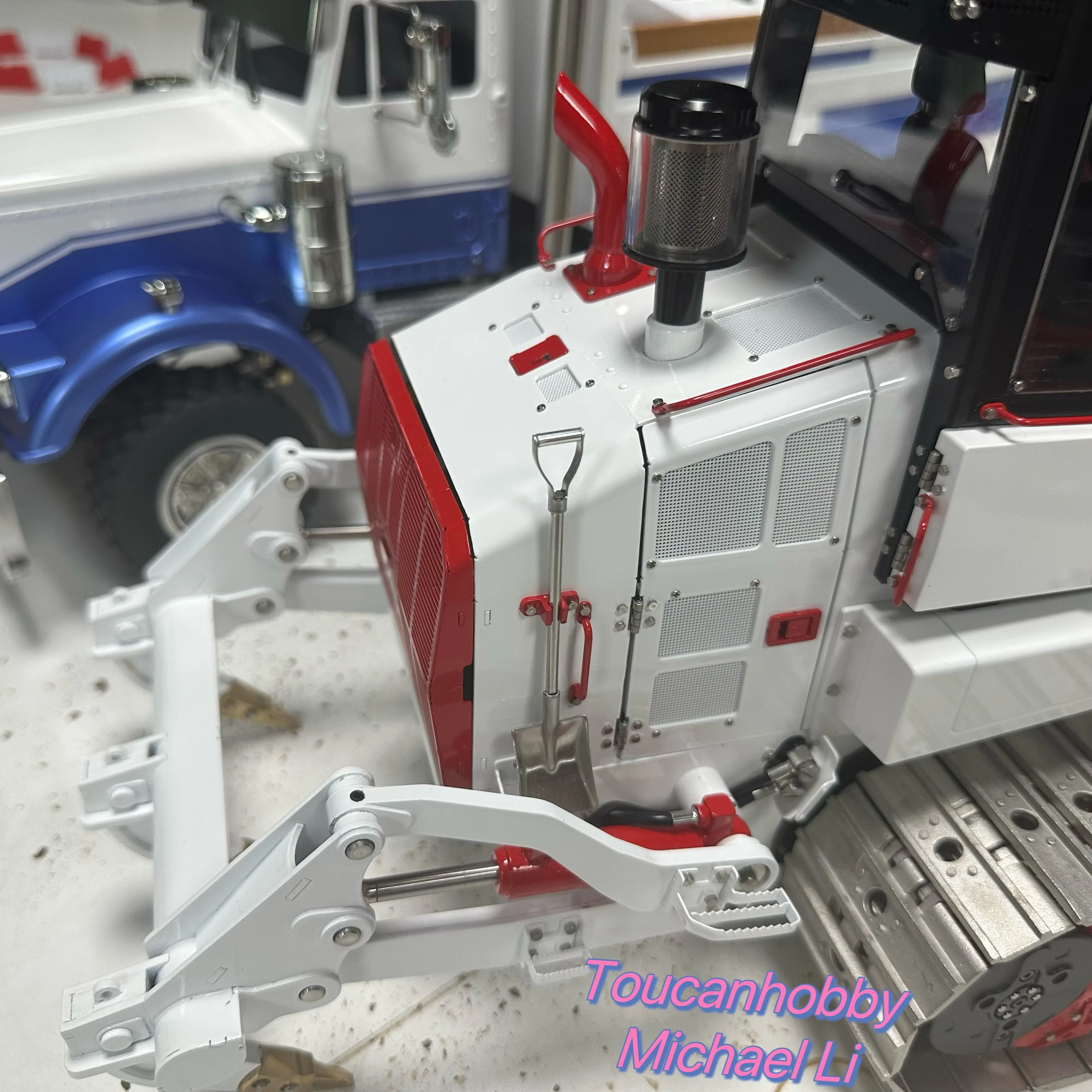 LESU 973K RC Hydraulic Loader 1/14 Remote Control Tracked Car Vehicle Painted Model Openable Bucket Light Sound System THZH1992 6