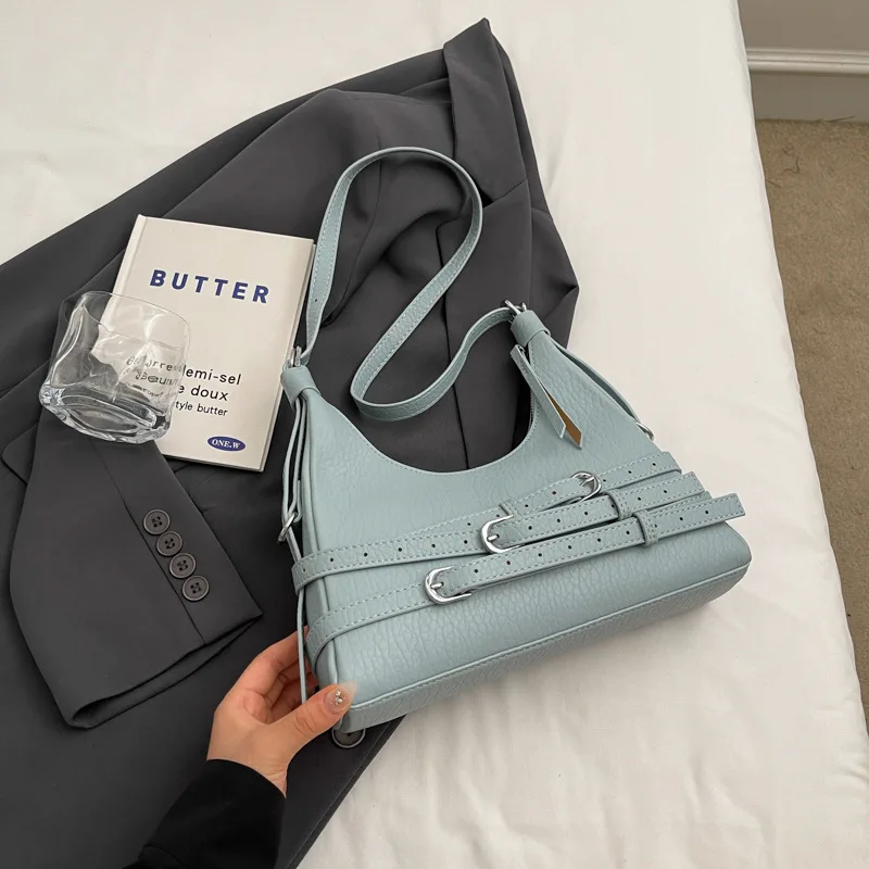 thumbnail image 1 of CGCBAG Diseñador de moda Bolsos de lujo para mujer 2024 Nuevo Bolso de hombro pequeño Bolso de mano femenino de cuero PU sólido de alta calidad, 1 of 5