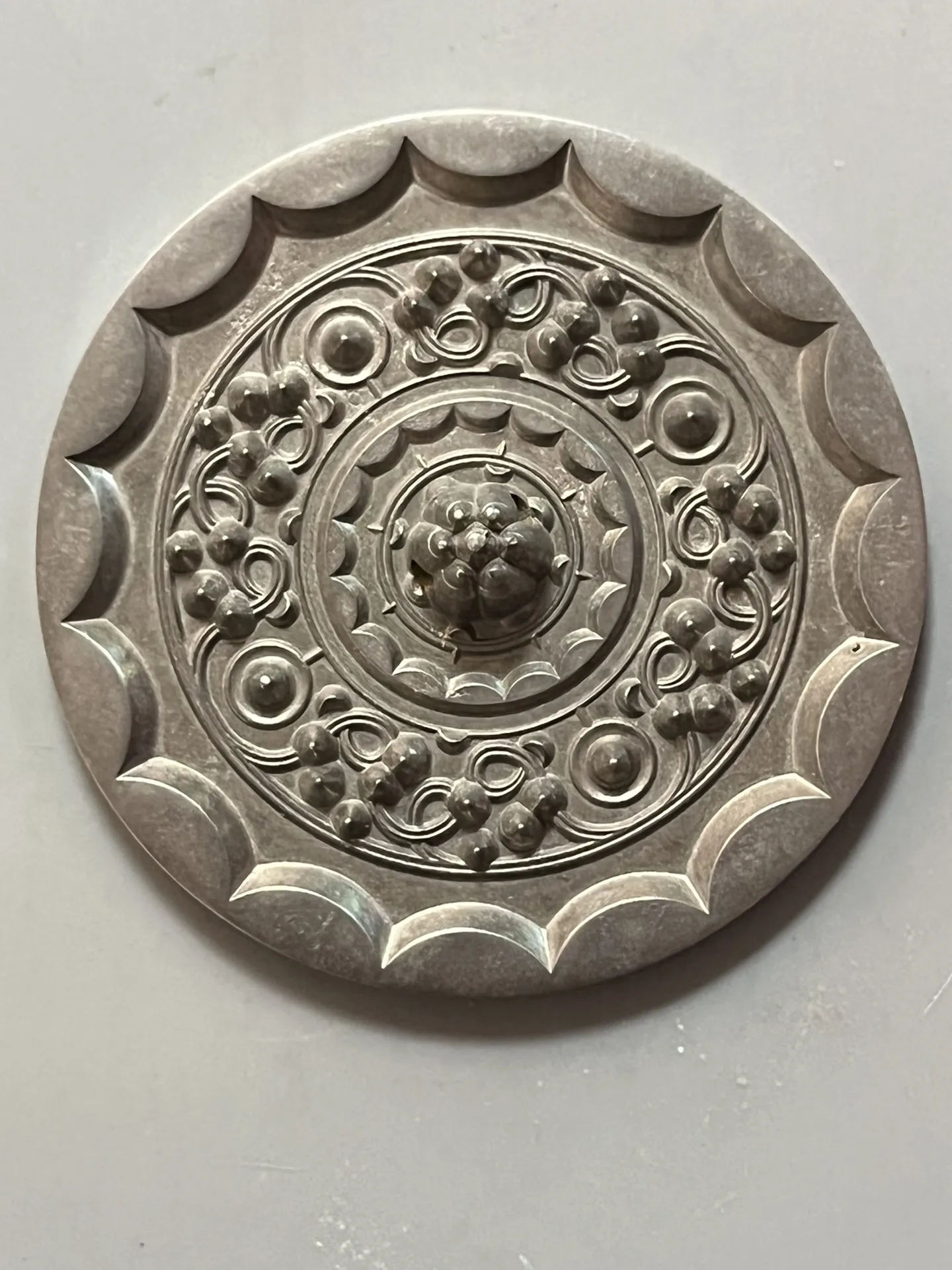 

Antique Collection White Light Nebula Han Mirror Decorative Ornaments