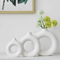 Simple Plastic Vase Donut Shape Single Flower Pot Home Living Room Decoration Table Ornaments Circle Flower Arrangement Vase 2
