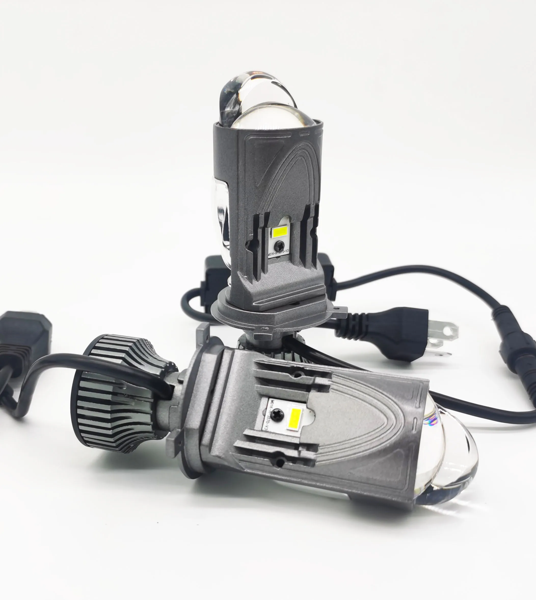 

200W 20000LM 4 Sides LED Headlight H4 9003 High/Low Beams 6000K Bulbs