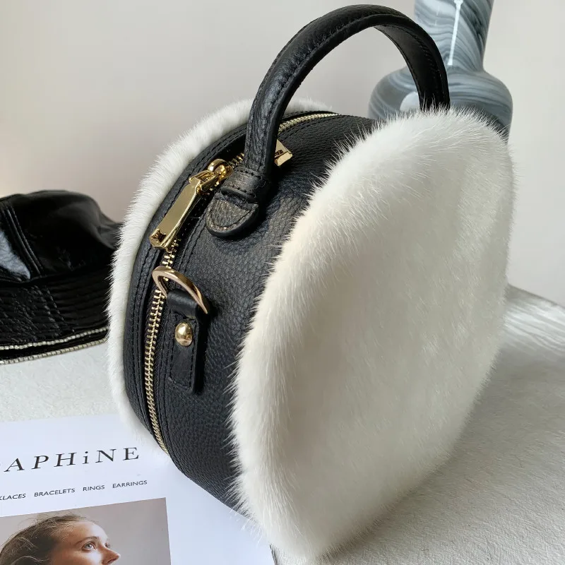 Fashion New Women's Bags High-end Mink Fur Bags Mink Literary Women's Shoulder Bags Niche Design Messenger Bags Trendy Handbags