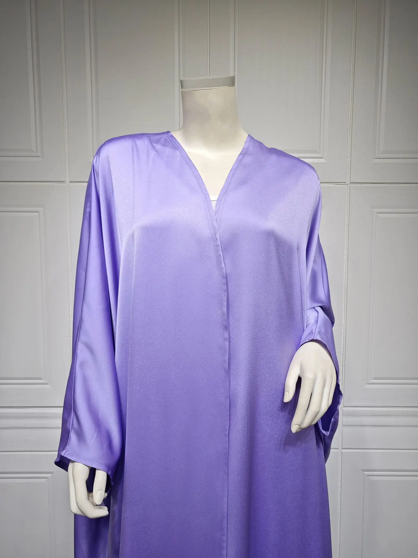 Zahraa Muslim Fashion Solid Modest Satin Batwing Sleeve Casual Abaya Saudi Arab African Women Clothing Moroccan Kaftan Robe 4