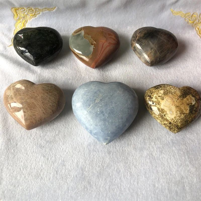 

1.7kg Heart Shaped Love Stones Mixed Color Healing Crystal Stone Hearts