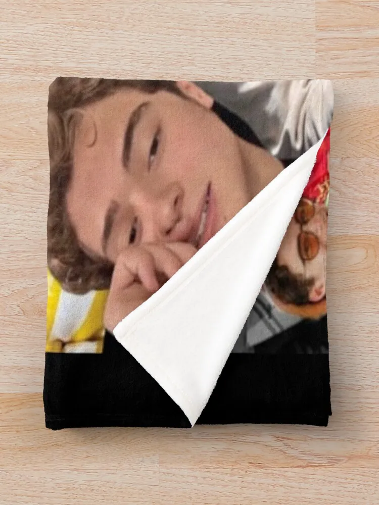 Joshua Bassett ���� ������ ���, ������ ���, �� ���� ���, ����� ���� ���