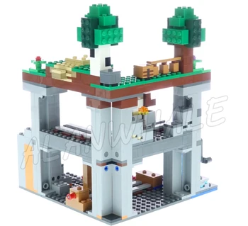 554pcs Game My World The First Adventure 3 level Waterfall Elevator Rail Tracks 60106 Building