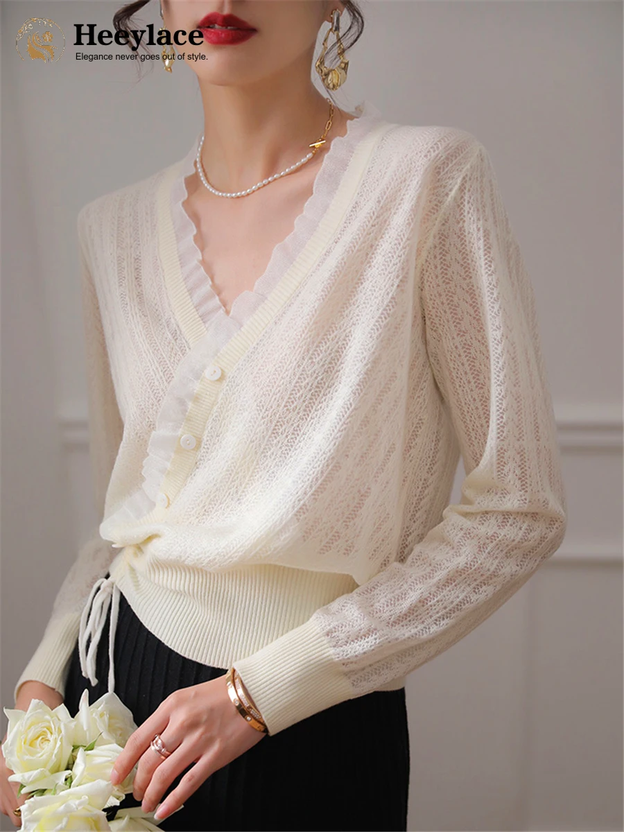 

French Knit Tops Women's Design Sense 2023 New Niche Ruffled Edge Stitching Hollow Embroidery Flower Waist Slimming Lace Shirt