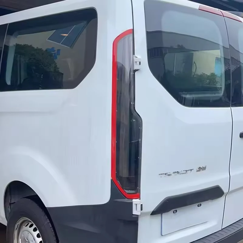 Gruppo Luci Posteriori a LED per Ford Transit Tourneo 2016-2022, Kit di Aggiornamento con Lampeggiante Dinamico - immagine 3