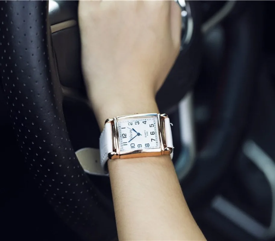 Fashionable women's watch luxury metal rose gold square women's quartz watch rectangular red leather women's watch