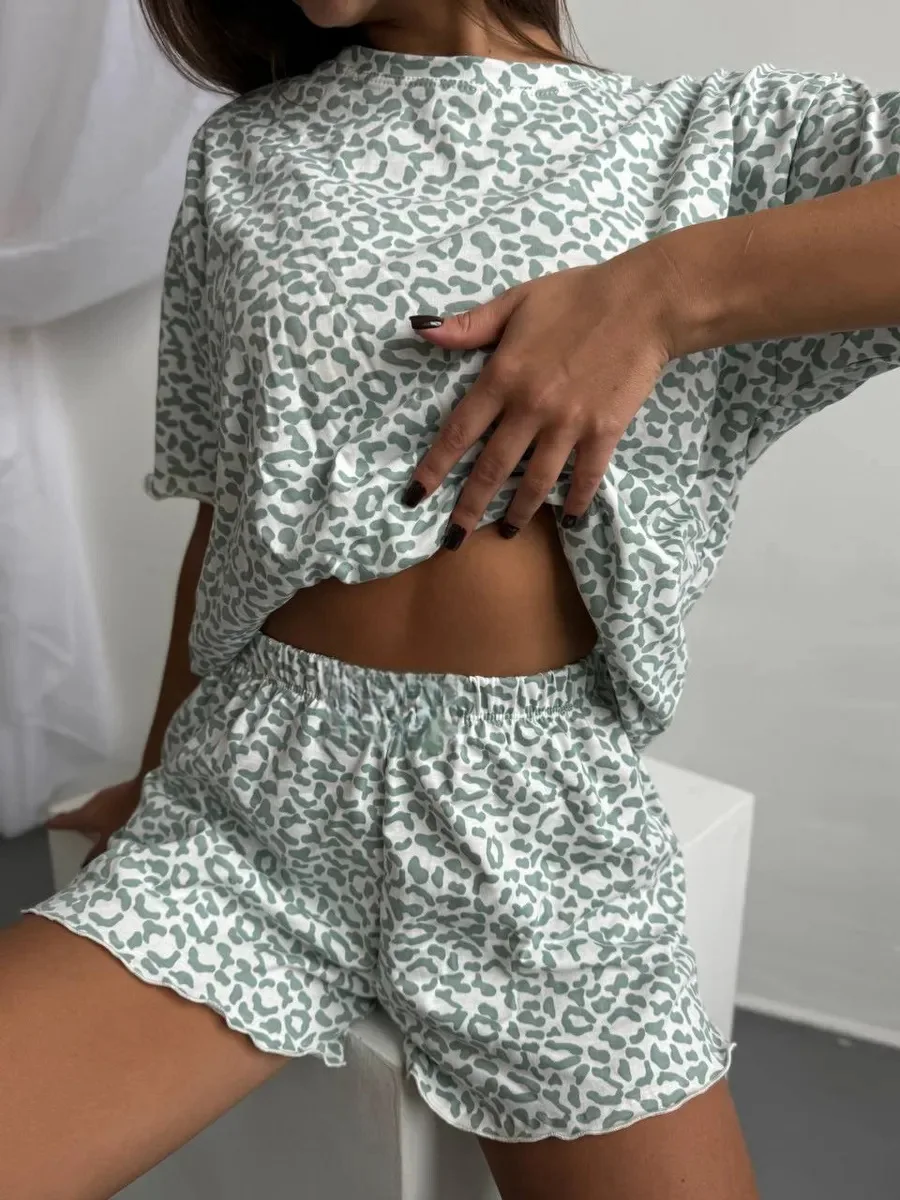 Shorts Suit Pyjamas Women's Fashion Models Leopard Print Round Neck Short Sleeve Homewear