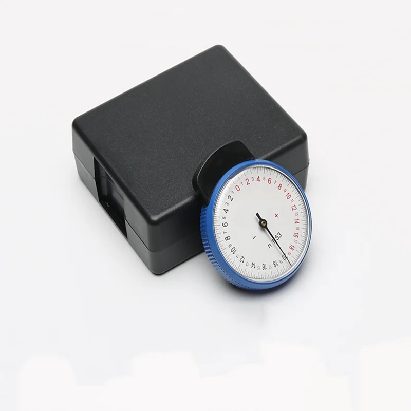 Base Curve Lens Clock