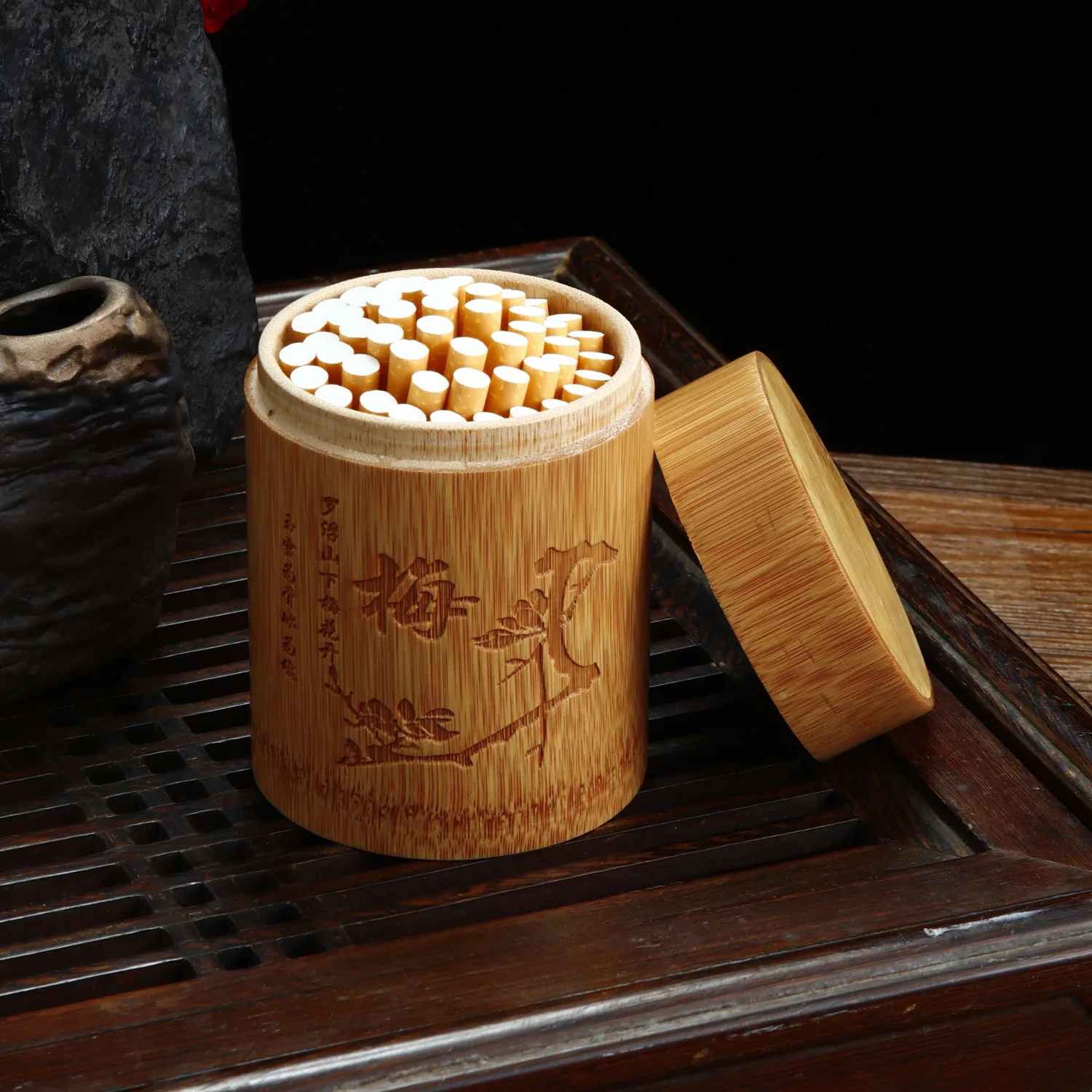 

Car Cigarette Box Cigarette Case Portable Bamboo Wood Carving with Lid Cigarette Case Creative Cigarette Storage Tank FatherGift
