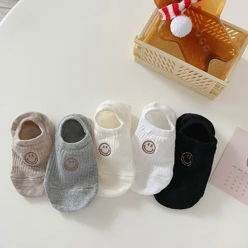 여성용 웃는 얼굴 자수 흑백 양말, 얇은 얕은 입, 보이지 않는 미끄럼 방지 실리콘 보트 양말, 5 켤레 여름 3