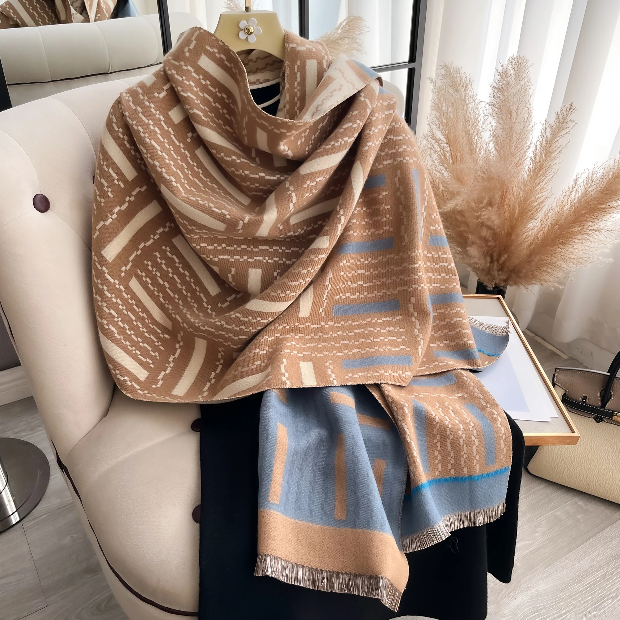 NEW Brand Design Thickened Double-sided Warm Scarf Pashmina Cashmere Short Beard Shawl Autumn Winter Coldproof Female Scarf
