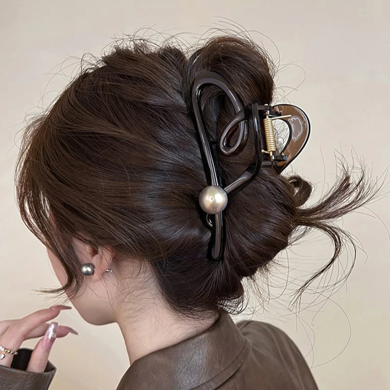 Рисунок 2 - Корейские заколки для волос в форме