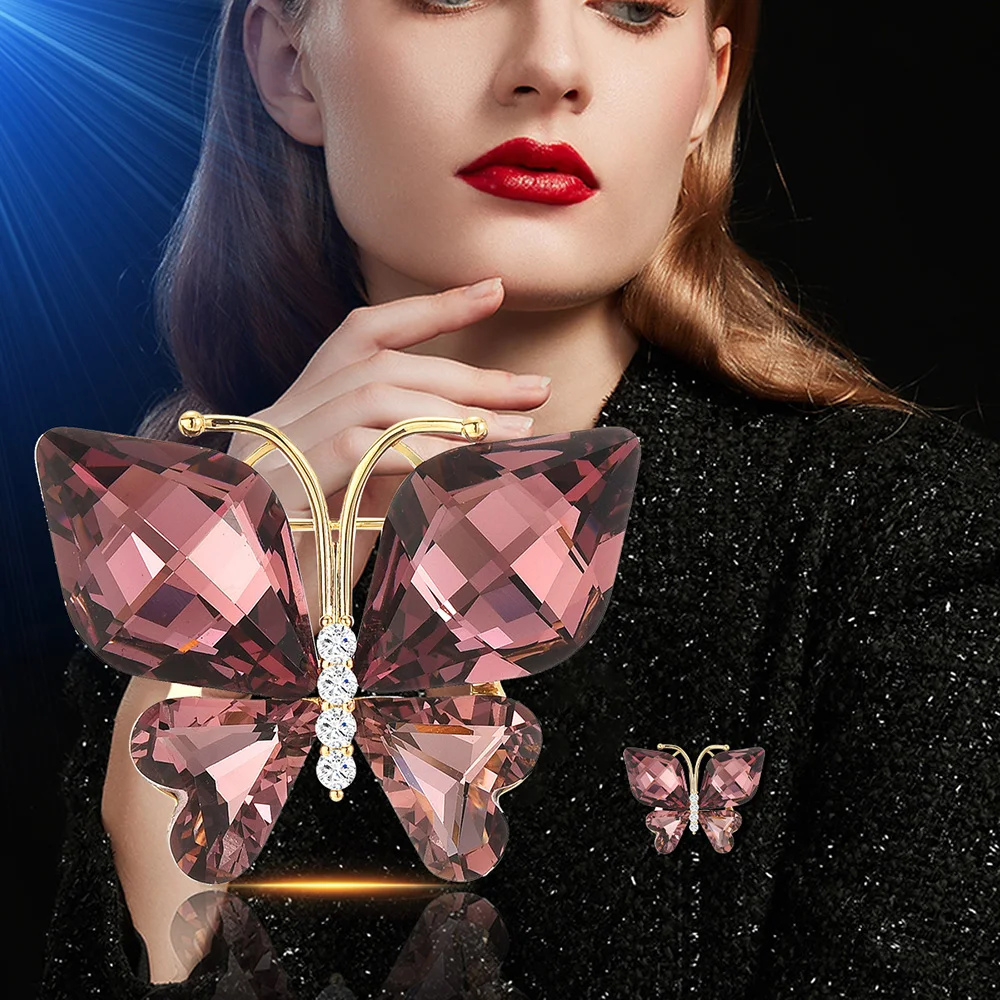 

Studded With Rhinestone Butterfly Brooches for Women Casual Office Party Coat Bag Decoration Accessories Pins Gifts