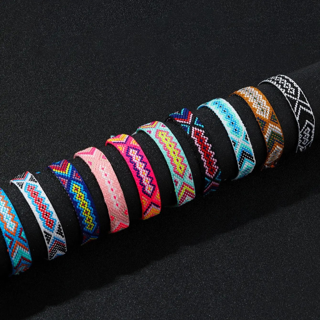 Jewelry Sets 12PCS Bohemian Woven Bracelet Suite Men and Ladies Couples Can Adjust Bracelets