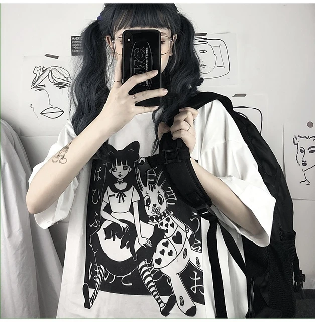 Camiseta E Anime feminina, roupa Harajuku com capa de braço, blusa gráfica  Kawaii, streetwear japonesa, tops femininos de verão 2022 - AliExpress