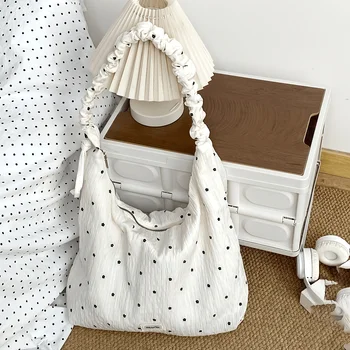 Borsa Hobo con Tracolla Arricciata e Ricamo Floreale, Borsa a Spalla Casual in Tessuto Morbido di Grande Capacità per Uso Quotidiano Femminile
