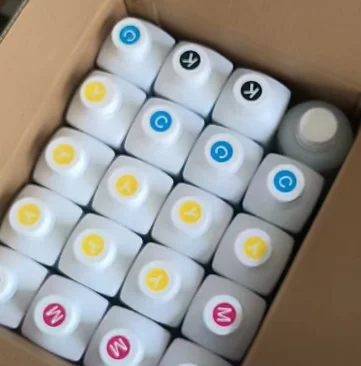 CMYK +W+ 바니쉬(1L/각 색상) UV 잉크 세트입니다. 별도로 주문하지 마세요.