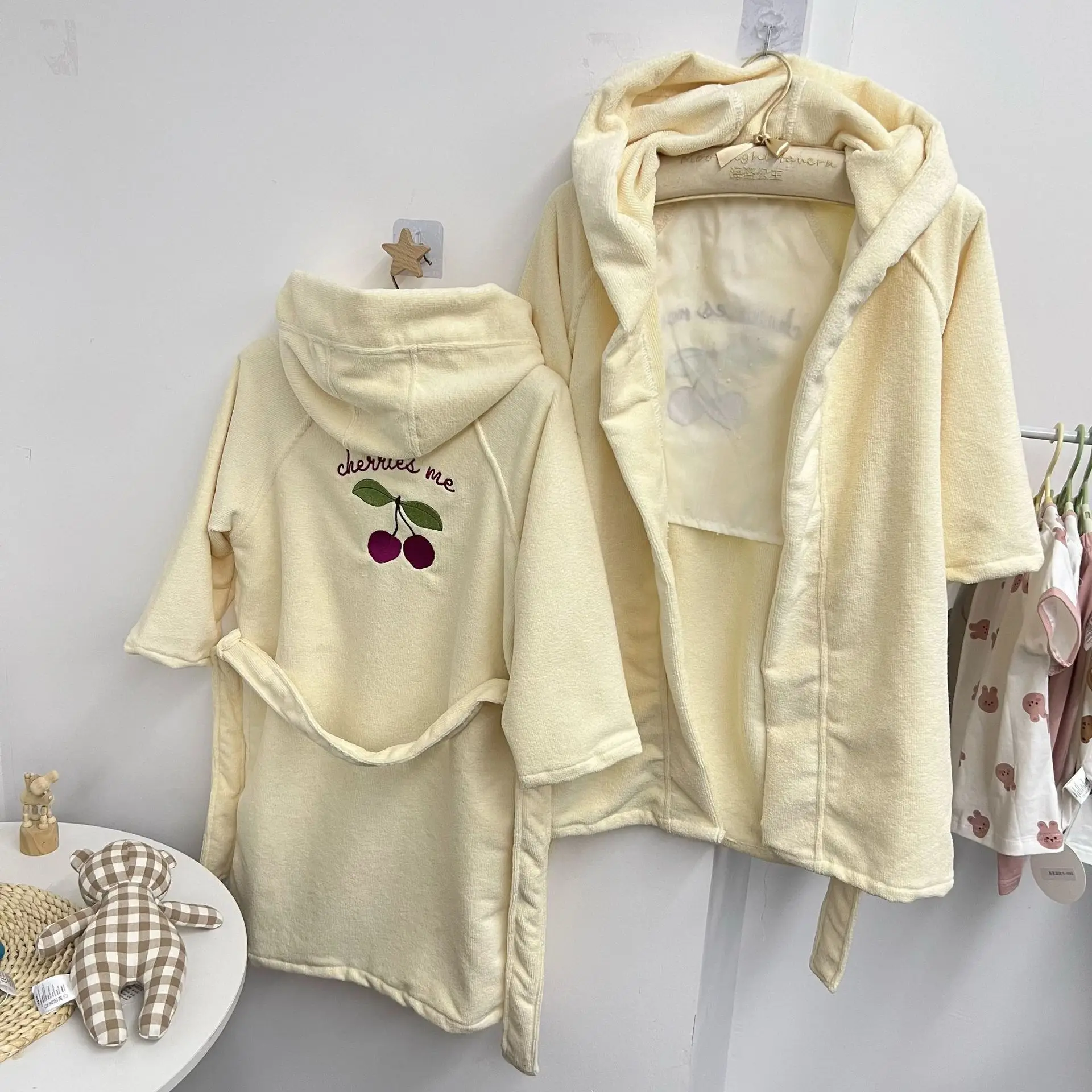 New Baby Boys Girls Bathrobe Towel Children's Cherry Lemon Embroidery Pure Cotton Hooded Bath Towel Pyjamas