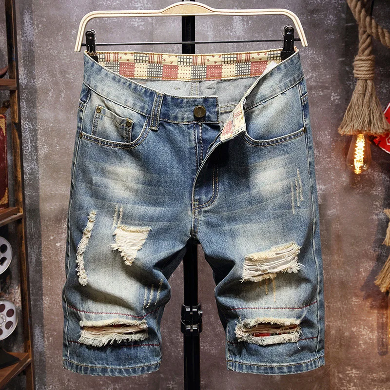 Men's Ripped Short Jeans - Detail