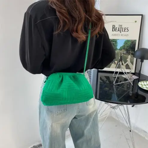 핸드백 여성용 럭셔리 신상 수건 가방, 인기 있는 휴대용 버킷 백, 체인 숄더백, 메신저백, 2024