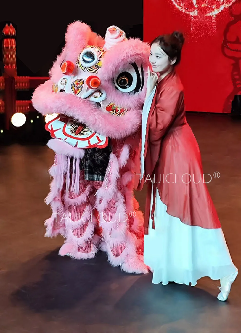 Complete Set of Lion Dance Props South Lion Awakening Dragon Dance Clothing Two Person Wool Clothing