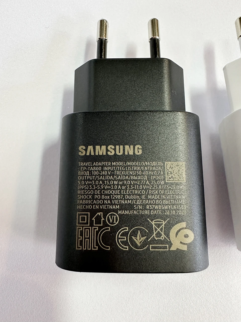 SAMSUNG 25W USB-C PD Fast Charging Adapter