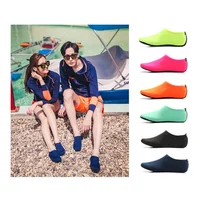 Chaussettes aquatiques de plage pour hommes, femmes et enfants, sports aquatiques de natation, rencontre pieds nus, salle de sport, yoga, fitness, danse, natation, surf, plongée en apnée, chaussures 2