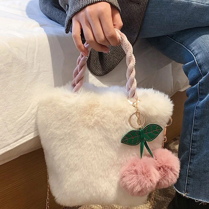 

Sweet Cherry Plush Women Handbags Luxury Faux Fur Solid Colors Lady Crossbody Bags Designer Hemp Rope Handle Female Bucket Bag