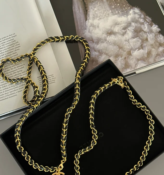 

European and American personality exquisite fashion waist chain necklace