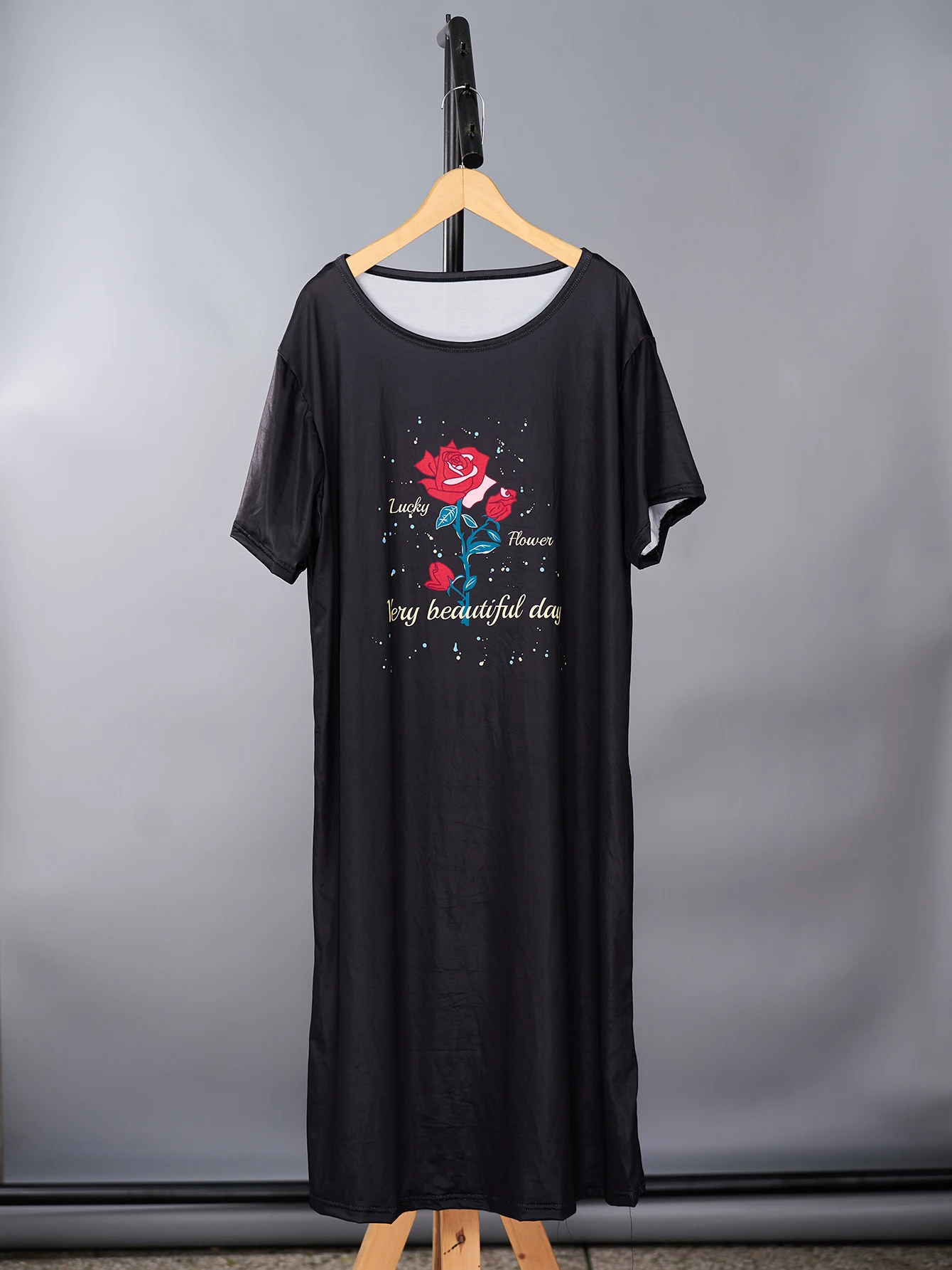 Plus size dress, knee length dress, minimalist style, suitable for both home and casual wear. Plus size 1-5XL 2024 new dress