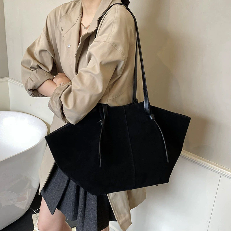 Retro Suede Large-Capacity Shoulder Bag Fashion Mother-and-Child Wing-Shaped Commuter Tote Simple High-End Versatile Handbag