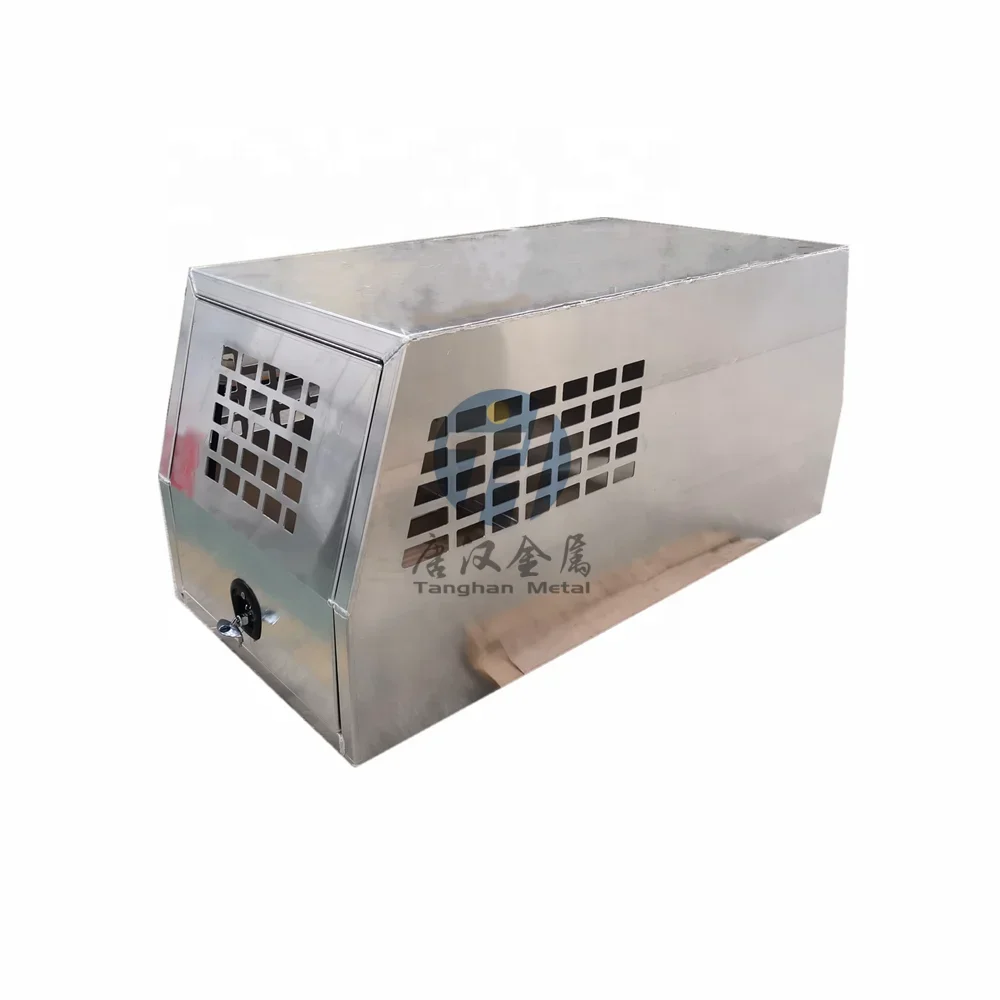 

custom Aluminum transport dog box for truck with whale tail handle lock and window