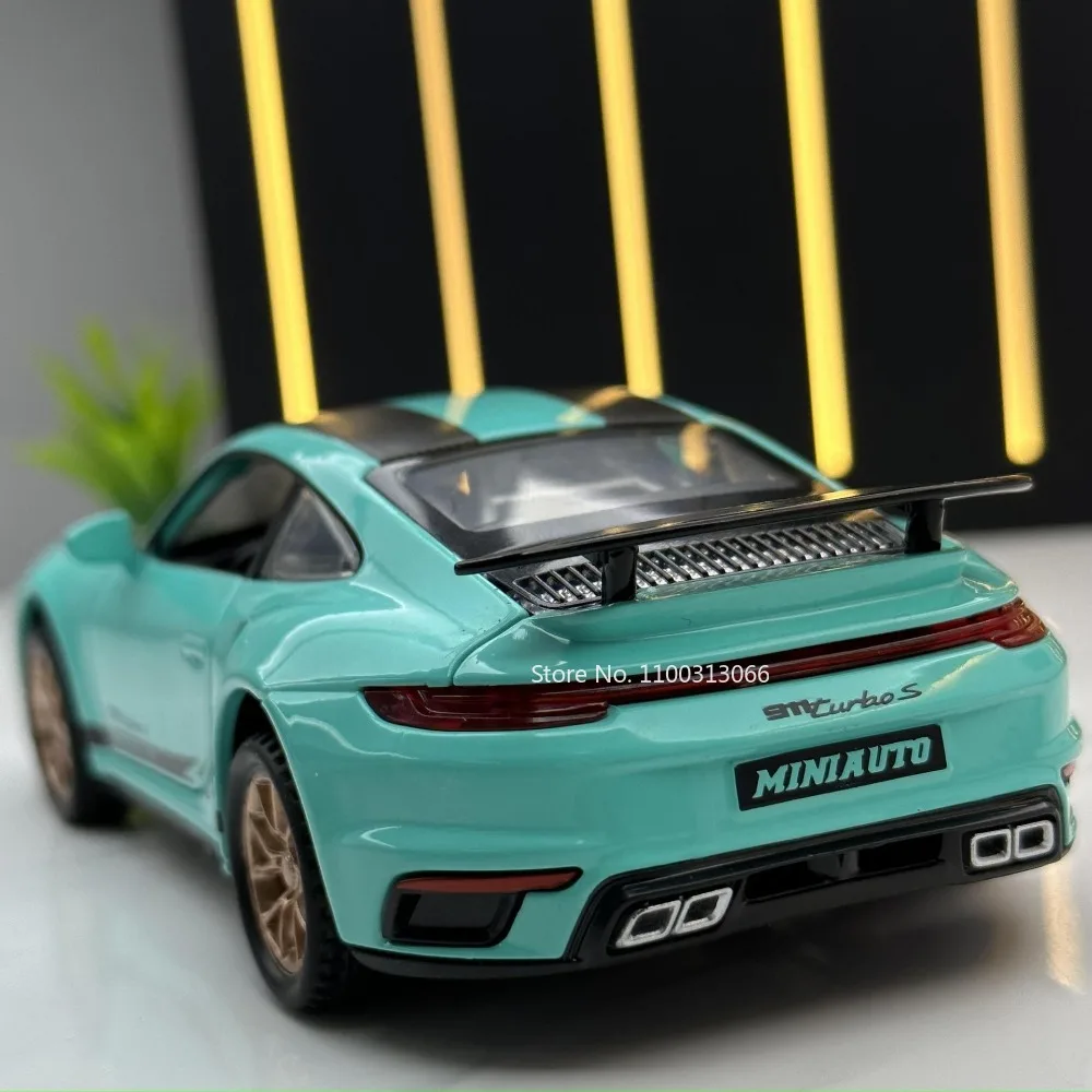 1:32 911 Turbo S Alloy Car Toy Model Metal Body Diecasts Super Sport Car with Pull Back Function Vehicle Toys for Children Gifts 6