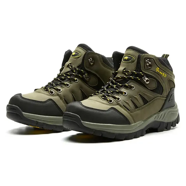 모험과 스타일이 어우러진 짧은 배럴 그레이 산악 등반화