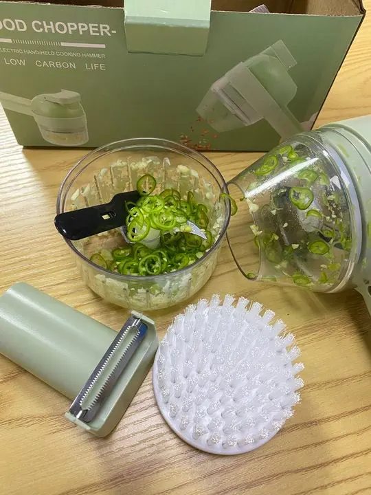 Attachment image review on Androf 4 In 1 Electric Vegetable Cutter