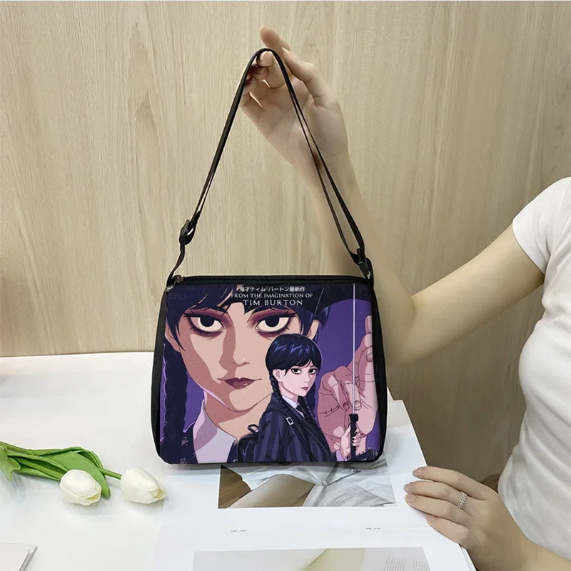 Рисунок 3 - Сумка через плечо для девушек