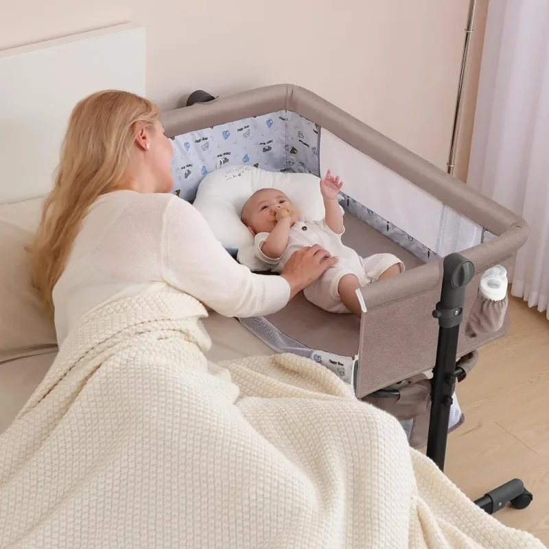 Newborn Crib with Movable Folding Bed, Diaper Table, Roller, Large Storage Bag, Mosquito Net, Adjustable Portable Crib