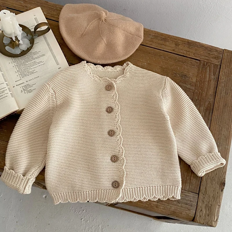 Spring new baby clothing, 0-3 year old boys and girls children's round neck handmade hooked edge clean color knitted sweater 4