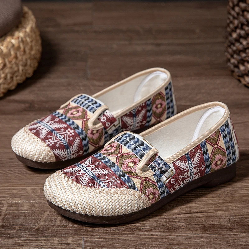 

Women Slipper Ethnic Embroidery Summer Flat Shoe Linen Wedge Cloth Shoes Soft Sole Walking Elderly Sandal Ladies Slip-on Muller