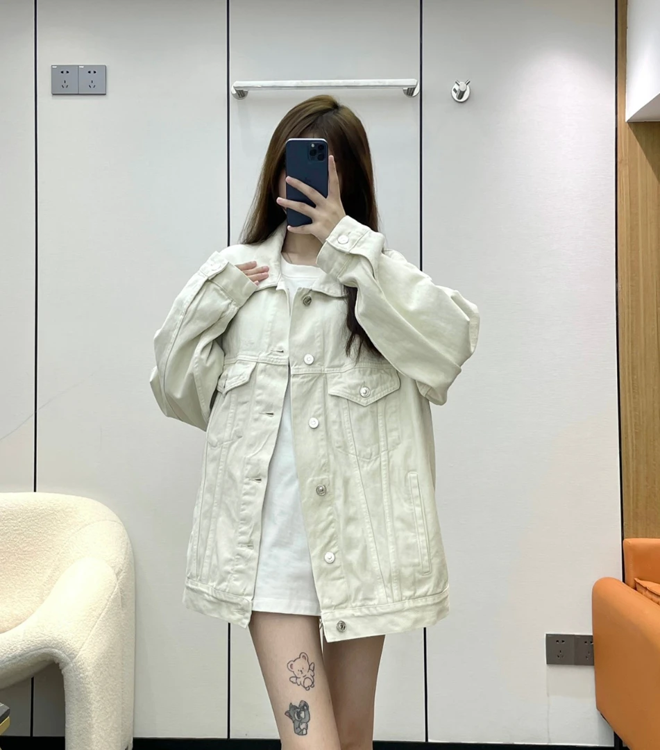 

151961 Fashion Classic Trendy Luxury Design Early Autumn New Logo Embroidery Loose Denim Jacket Coat Female B1