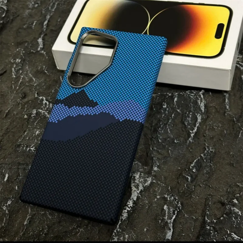 MagSafe-Compatible Carbon Fiber Wireless Charging Case with Alloy Lens Cover