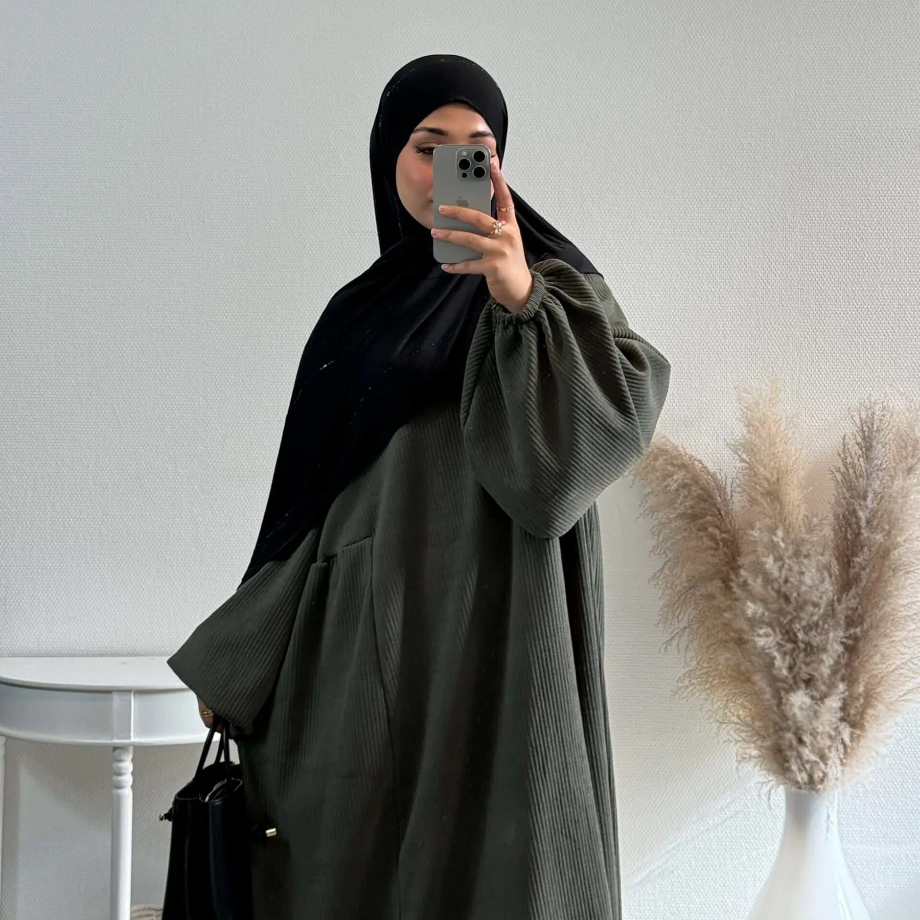 2024 Dubai Corduroy Abaya for Muslim Women Eid Ramadan Modest Dress Loose Large Elegant Gown Islam Clothing Turkey Solid Robe 2