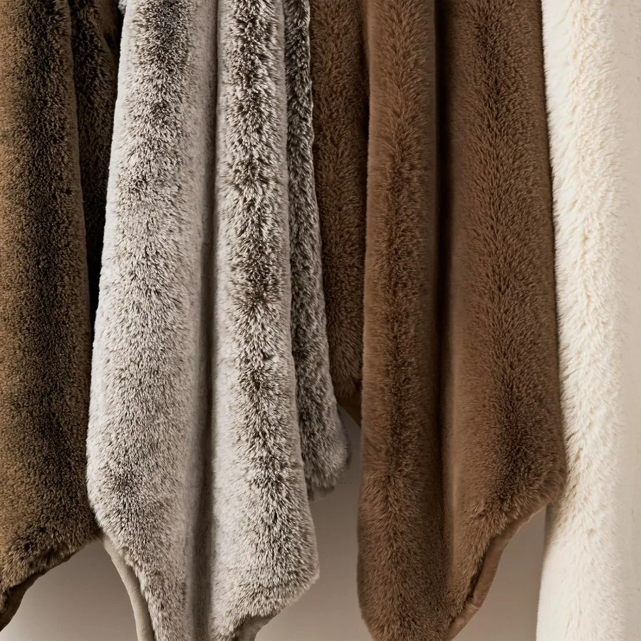 Luxury Soft Faux Chinchilla Fur Throw Blanket for Couch Warm Thick Heavy Winter Throw Blanket 1220GSM for Bed Fluffy Cozy Mink