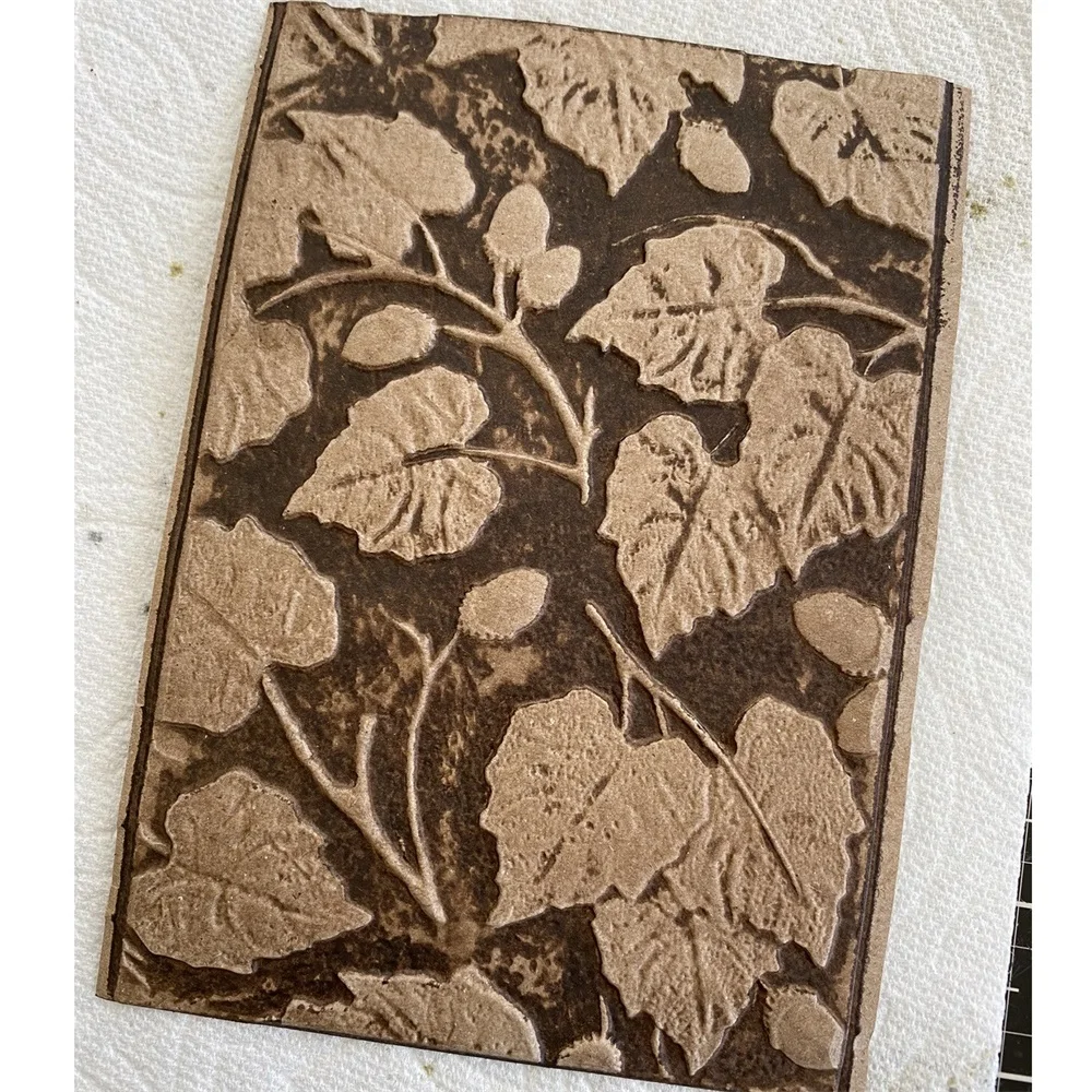 Acorn Leaves 3D Embossing Folder Patterns Templates Adding Texture Dimension Craft DIY Scrapbooking Card Background